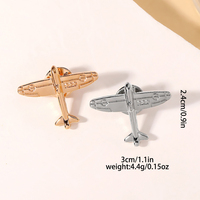 Épingles en métal émaillé pour avion, broche en or et argent, sac à dos, insigne de revers, bijoux d'avion pour enfants, vente en gros