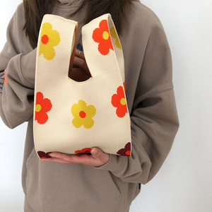 <span class=keywords><strong>Sac</strong></span> en tricot de luxe tendance, célèbre <span class=keywords><strong>sac</strong></span> en crochet <span class=keywords><strong>à</strong></span> fleurs françaises, nouvelle arrivée, <span class=keywords><strong>sac</strong></span> <span class=keywords><strong>à</strong></span> <span class=keywords><strong>main</strong></span> pour femmes - Product Image 2