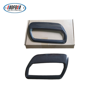 2 PCS Évent de capot de voiture en fibre de carbone véritable pour les nouveaux évents de capot Mustang 2018-2021 - Product Image 4