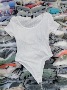 Novedades 2025, Venta al por Mayor de Verano, Camisetas Cortas de Color Sólido, Simples y Lisas para Mujer - Product Image 1