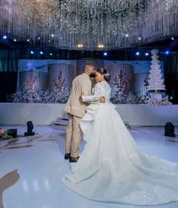 <span class=keywords><strong>Aso</strong></span> Ebi Sirena Vestidos de novia con tren desmontable O Cuello Manga larga Barrido Apliques de encaje Lentejuelas Vestidos de novia civiles - Product Image 3