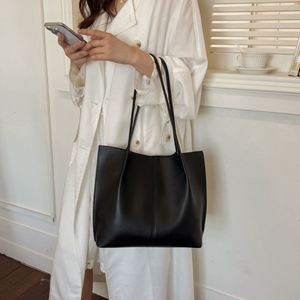 2 Piece PU Leather Tote Bag Set Women <b>Large</b> Capacity Shoulder <b>Handbag</b> with Pouch Custom Wholesale - Product Image 2