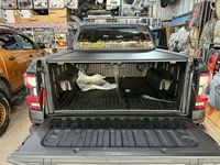 Couverture de coffre arrière rétractable de style enroulable pour Ford Ranger 2023 et plus, en aluminium rigide, accessoires automobiles