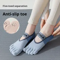 Chaussettes de sport professionnelles pour femmes, cinq doigts, yoga, pilates, tricot fines, antibactériennes, semelles en silicone antidérapantes, logo