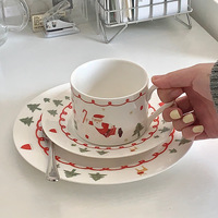 Série de Noël Tasse à café et soucoupe en céramique originale avec un design minimaliste Peinte à la main en Chine Thé de l'après-midi