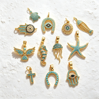 Pendentif Breloque Bohème Personnalisé en Plaqué Or avec Perles Turquoise, Motifs Tortue de mer, Hamsa, Cheval, Méduse, Étoile de mer