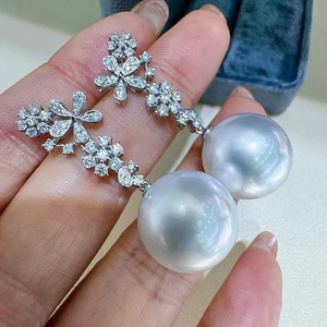 Orecchini da donna con fiori barocchi, eleganti per matrimoni, orecchini da festa e regalo - Product Image 1