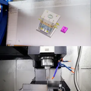 Isolateurs de barres omnibus en aluminium 50x8 Isolateur de barres de support à tension nominale 10KV pour les applications basse tension Certifié ROHS