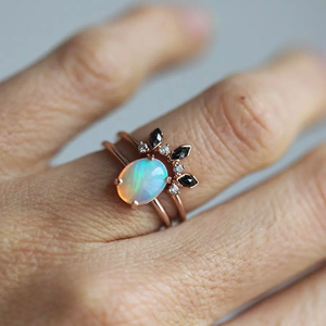 Nouvelle Collection 2026 : Ensemble de Deux Bagues de Mariage Empilables pour Couple, Grandes <span class=keywords><strong>Pierres</strong></span> d'Opale et Zircon Cubique 5A, Bijoux Tendance - Product Image 1