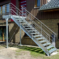 Escalier extérieur antidérapant en acier galvanisé industriel avec un design écologique et une construction durable