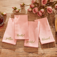 Serviettes en lin brodées personnalisées modernes et sets de table rectangulaires - Décoration de table durable faite à la main pour les mariages et les fêtes