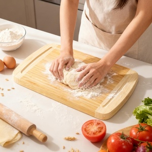 Juego de 3 Tablas de Cortar de Bambú Ecológicas y Duraderas con Ranuras para Jugo, Superficie Antiadherente, Logotipo Grabado con Láser, No Tóxicas para Uso en la Cocina - Product Image 5