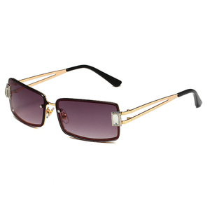 Gafas de sol rectangulares con montura completa, lentes moradas degradadas, 100% protección UV, protección solar unisex para adultos - Product Image 3