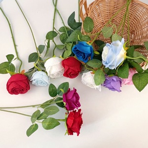 Rosa Rossa Singola a Stelo Lungo in Velluto, <span class=keywords><strong>Fiori</strong></span> Artificiali in Seta per Decorazioni Matrimoniali - Product Image 5