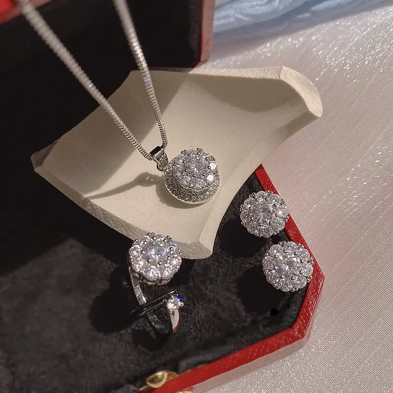 2022 Hot Sale Rotatable 3 Pcs/Set 925 Silver Post Diamond Crystal Round Earrings Zircon CZ Geometric Flower Necklace Jewelry Set
