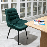 Fabricant de meubles pour la maison en gros, meubles européens pour la maison, design moderne, chaise de salle à manger avec pieds noirs et assise en PU