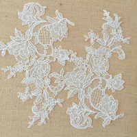 Dentelle en polyester brodée de fil de poisson en gros, accessoires de dentelle, patch brodé, décoration de mariage, dentelle traditionnelle de luxe pour femmes