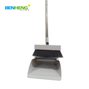 Escoba giratoria multifunción 4 en 1 de 180 grados, escobilla de goma, <span class=keywords><strong>cepillo</strong></span> <span class=keywords><strong>recogedor</strong></span> <span class=keywords><strong>plegable</strong></span> <span class=keywords><strong>y</strong></span> peine de limpieza - Product Image 2