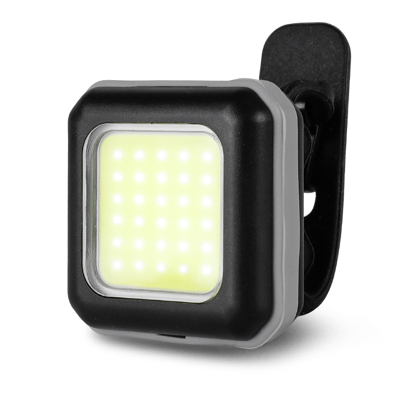 Blanco grisáceo claro