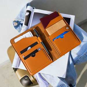 Funda de cuero personalizada para pasaporte de TailoredProjects - Product Image 1