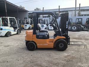 Montacargas Toyota 7FD Usado, 3 Toneladas, Mástil de 2 Etapas, Motor Diésel, Pocas Horas de Uso, Altura de Elevación de 3000 mm, Motor con Rodamientos, Bien Mantenido - Product Image 5