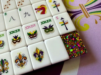 Ensemble de Mahjong de Luxe Moderne Rainbow Carnival pour Fêtes à Domicile, Fabriqué sur Mesure par Fengcai Factory, en Acrylique Gravé, Durable et Écologique, Style Américain