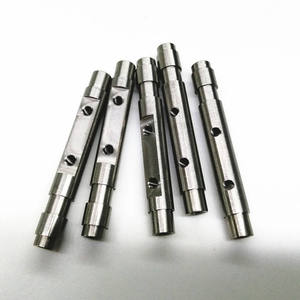 Eje de Acero Mecanizado por CNC, Varilla de Acero Industrial de Alta Precisión, Proveedor de Piezas de Transmisión Mecánica Personalizadas - Product Image 1