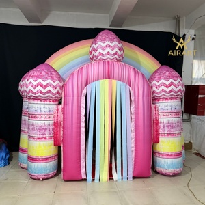 Château gonflable d'intérieur et d'extérieur avec arche musicale et décorations à pompons - Product Image 6