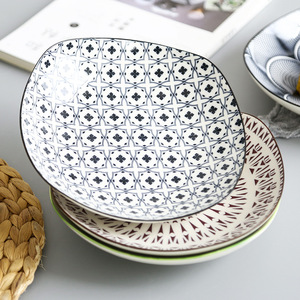 Vaisselle <span class=keywords><strong>de</strong></span> <span class=keywords><strong>table</strong></span> européenne Assiette à manger Glaçure colorée Assiettes plates mates Assiette plate en <span class=keywords><strong>porcelaine</strong></span> céramique <span class=keywords><strong>de</strong></span> mariage nordique - Product Image 2