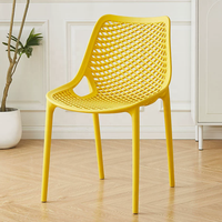 Chaise en plastique en gros pour l'extérieur, idéale pour la maison, le bureau, l'appartement, la location et la restauration