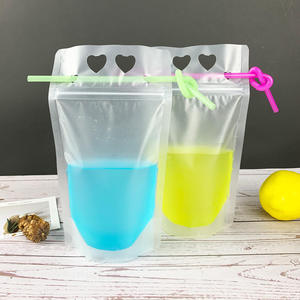 Envase para Bebidas de 700 ml, Reciclable, con Cierre de Cremallera, Base Plana, PET+CPP+BOPP, con Orificio en Forma de Corazón, Translúcido, para Smoothies, con Boquillas Offset - Product Image 3