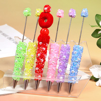 Stylo perlé coloré avec breloque cœur en perles et donut en peluche, présentoir en acrylique, kit de loisirs créatifs DIY, fournitures scolaires et de bureau pour étudiants