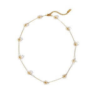 สร้อยคอคริสตัลรูปดอกไม้ ชุบทอง 18k เหล็กไทเทเนียม เครื่องประดับสำหรับผู้หญิงใส่ได้ทุกวัน - Product Image 5