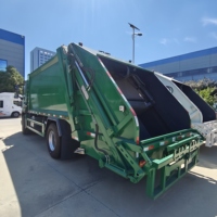 Camion à ordures compacteur 4x2 18CBM, véhicule d'assainissement robuste avec compacteur hydraulique
