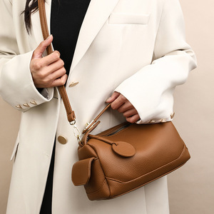Women's 2025 New Style Crossbody Boston Pillow <b>Bag</b> Large Capacity Soft Leather Handbag with Chain Decoration - Product Image 3