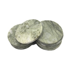 Tranches de jade 50 mm 40 mm de diamètre vert clair polies pour coussins, matelas, saunas, écologiques, poids moyen, matériau Xiuyu - Product Image 4