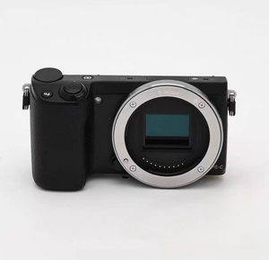 Bon prix NEX-5R Kit 16-50mm 16,1MP APS-C Hybride sans miroir AF Wi-Fi intégré - Product Image 1