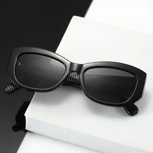 New Arrival Fashion UV400 Oversized Sexy Cat Eye Sunglasses Custom Logo Colorful Party Model For Eye-Catching Style