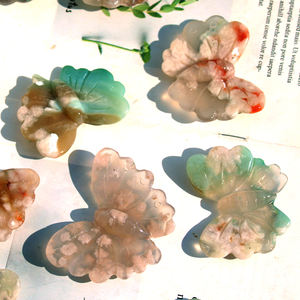 Ukiran Tangan Batu Akik Bunga Hijau Alami Batu Penyembuhan Kupu-kupu Ukiran untuk Ornamen - Product Image 3