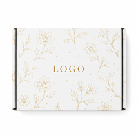 Boîte d'expédition en carton ondulé blanc avec logo personnalisé, impression florale dorée, emballage cadeau pour le commerce électronique, marque DTC