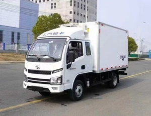 Le camion semi-réfrigéré SAIC Yuejin S80 est le seul camion semi-réfrigéré de petite taille sur le marché, personnalisable. - Product Image 1