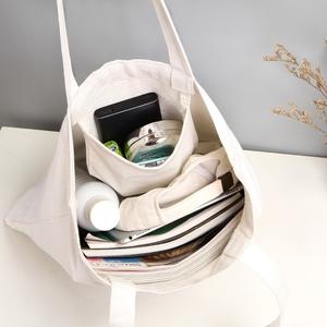 Sac fourre-tout en toile de coton naturel durable personnalisé avec motif de lettres pour femmes avec couleurs et tailles personnalisées - Product Image 2