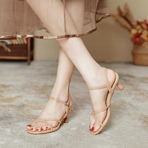 Sandales à talons aiguilles Tiyo pour femmes, style romain, à brides croisées, bout ouvert, en PU, avec boucle, sans talon, chaussures d'été - Product Image 1