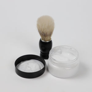 Marque distributeur Crème à raser lisse Kit cadeau pour homme avec brosse à barbe Coffret cadeau rasage parfait pour homme - Product Image 4