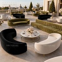 Ensemble complet de mobilier de luxe tout-en-un pour événements et fêtes : Canapé de mariage blanc et chaise transparente pour la location d'hôtels et de salles de banquet