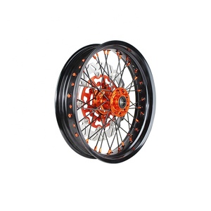 ล้อซุปเปอร์โมโต TE300 FE250 FS450 ขนาด 17 นิ้ว ได้รับการรับรองมาตรฐาน DOT ผลิตจากอะลูมิเนียม CNC ชุบอโนไดซ์ ขอบล้อ 17x3.5 17x5.0 ชุดล้อโมตาร์ดสำหรับแข่งแบบครบชุด - Product Image 4