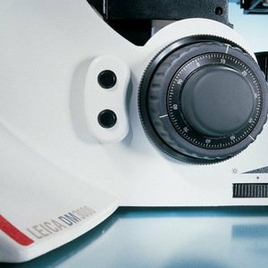 Microscope optique Leica Dm3000 avec objectifs 4x 10x 40mm pour usage en laboratoire - Product Image 4