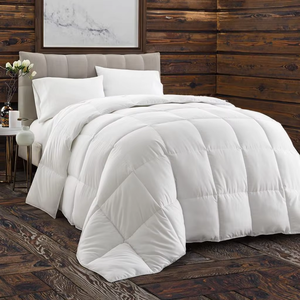 <span class=keywords><strong>Couette</strong></span> Utopia Bedding 220x240 cm, <span class=keywords><strong>couette</strong></span> double 100% <span class=keywords><strong>microfibre</strong></span>, matelassée, douce pour la peau, chaude (blanche) - Product Image 1