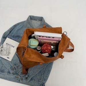 Bolsa de Viaje de Gran Capacidad, Resistente al Agua, de Cuero PU con Cierre, para Fin de Semana, Gimnasio, Negocios, Portátil, Tipo Duffel - Product Image 5