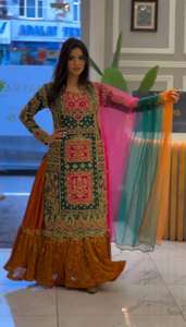 Sabya Sachi Diseñador Heavy Georgette Lehenga Choli para boda india con Chaniya Choli blanco. Diseñador indio Haldi, boda - Product Image 4